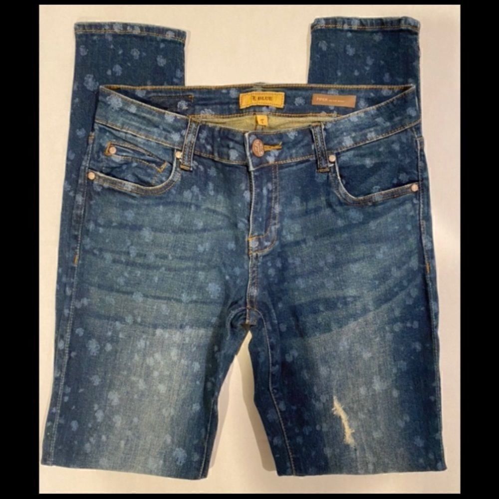 STS BLU PIPER MID RISE DISTRESSED SKINNY DANDELION PRINT JEAN 26